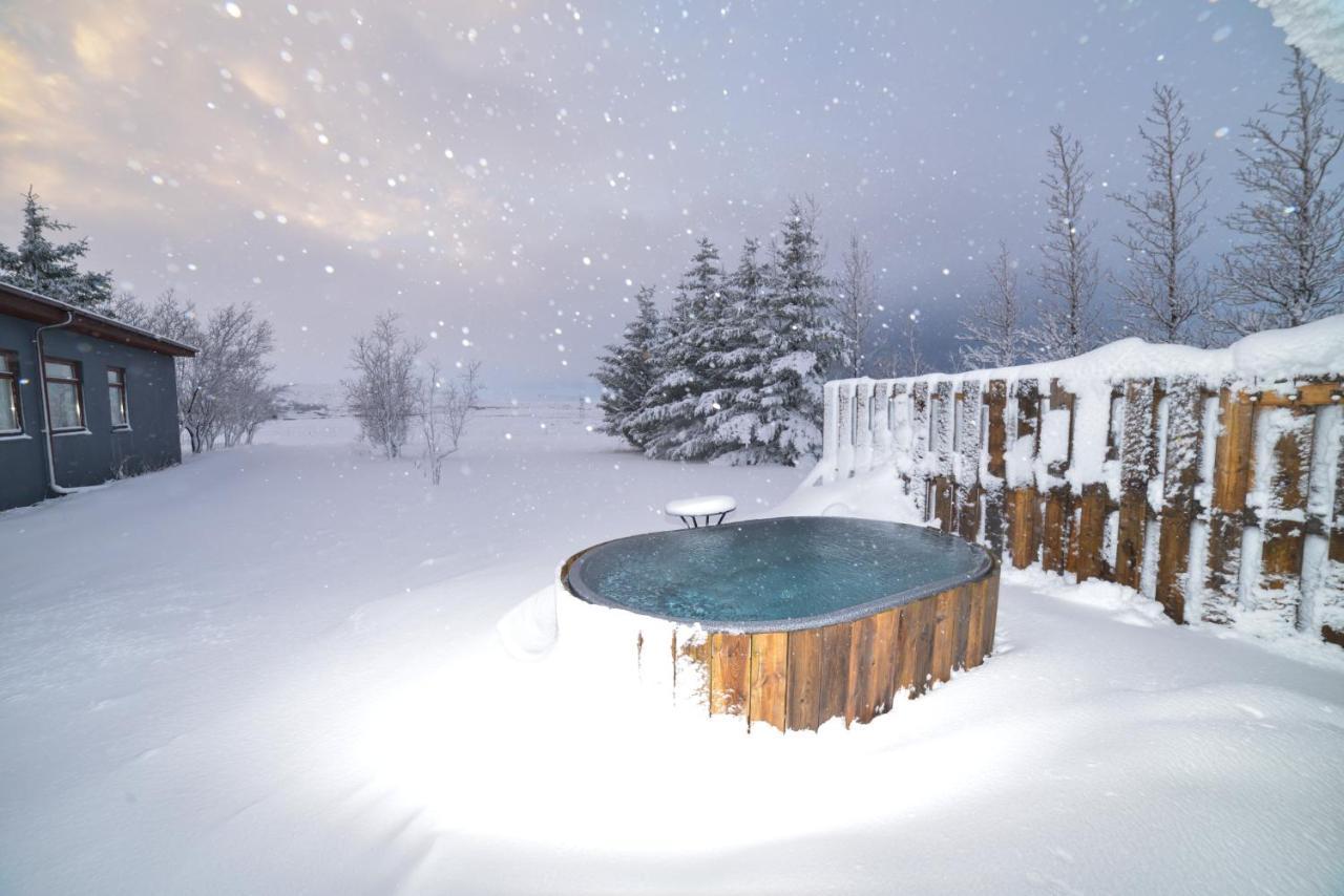 Borealis Hotel Úlfljótsvatn Екстериор снимка