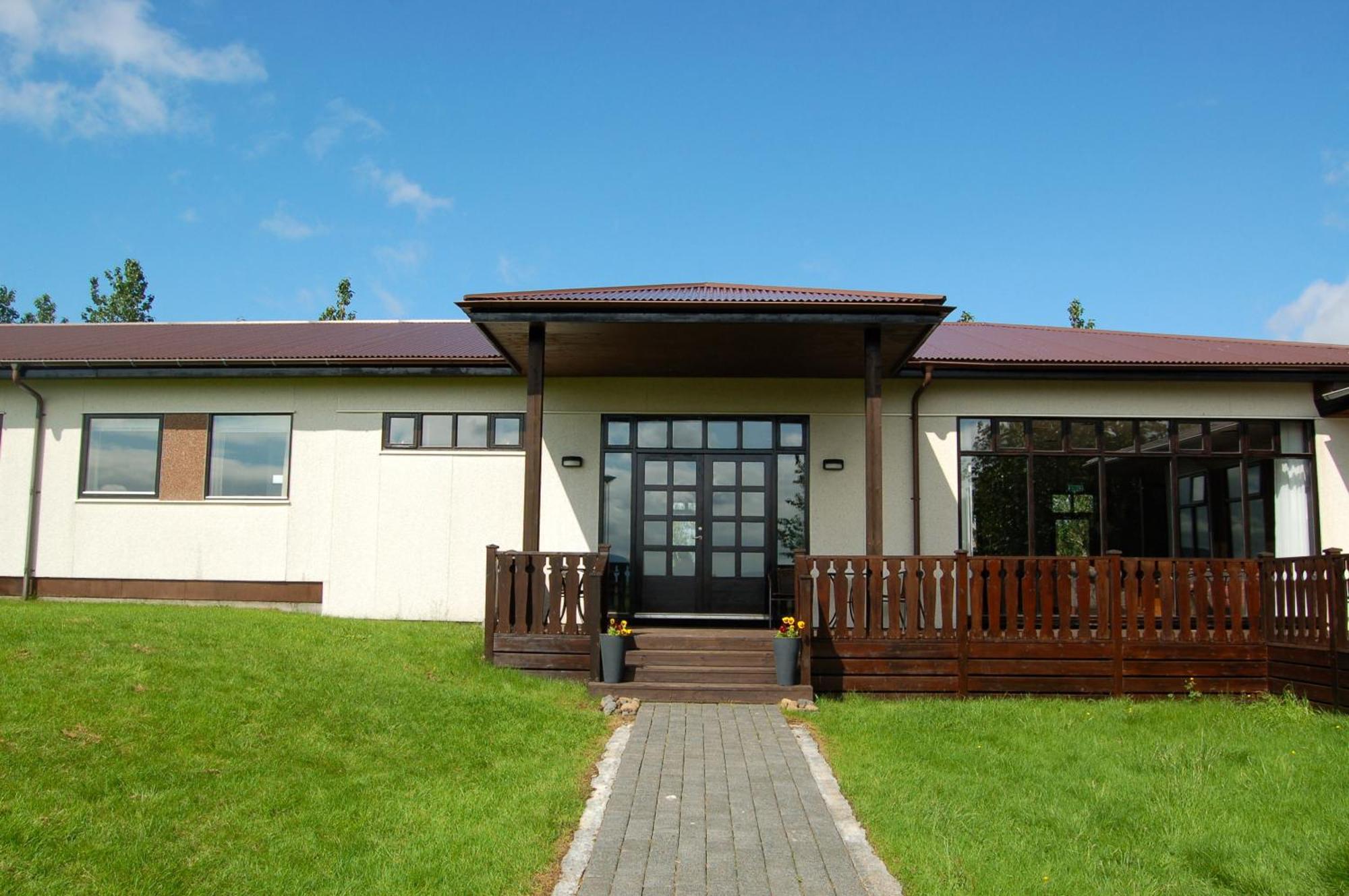 Borealis Hotel Úlfljótsvatn Екстериор снимка